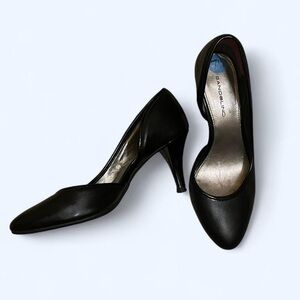 Bandolino Classic Black Heels